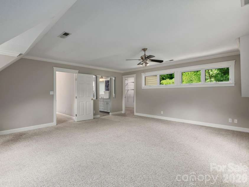 30 Apple Tree Way, Asheville, NC 28805.  MLS# CAR4396563, YatesRealty ID 37750. 