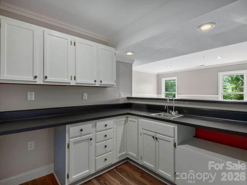 30 Apple Tree Way, Asheville, NC 28805.  MLS# CAR4396563, YatesRealty ID 37750. 