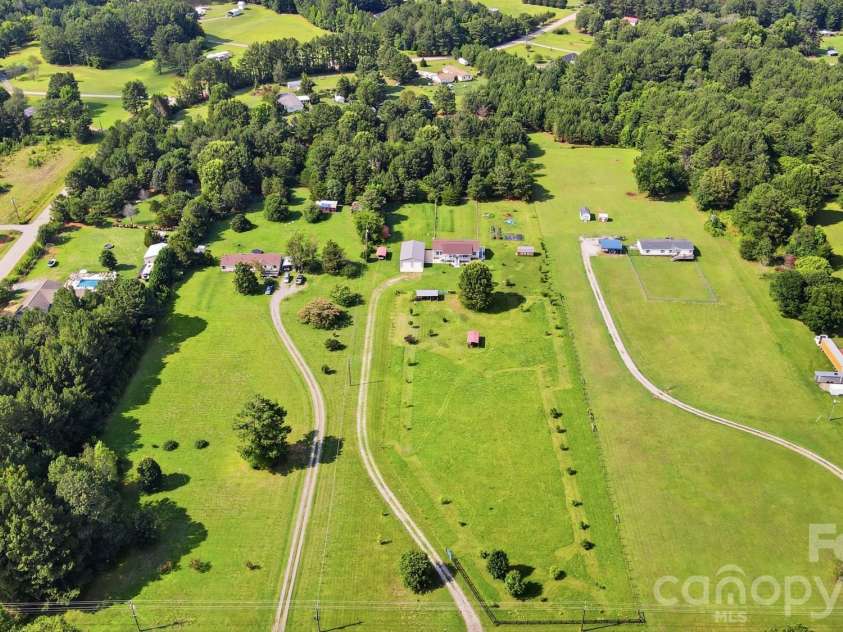 650 Daves Road, York, SC 29745.  MLS# CAR4392706, YatesRealty ID 37751. 