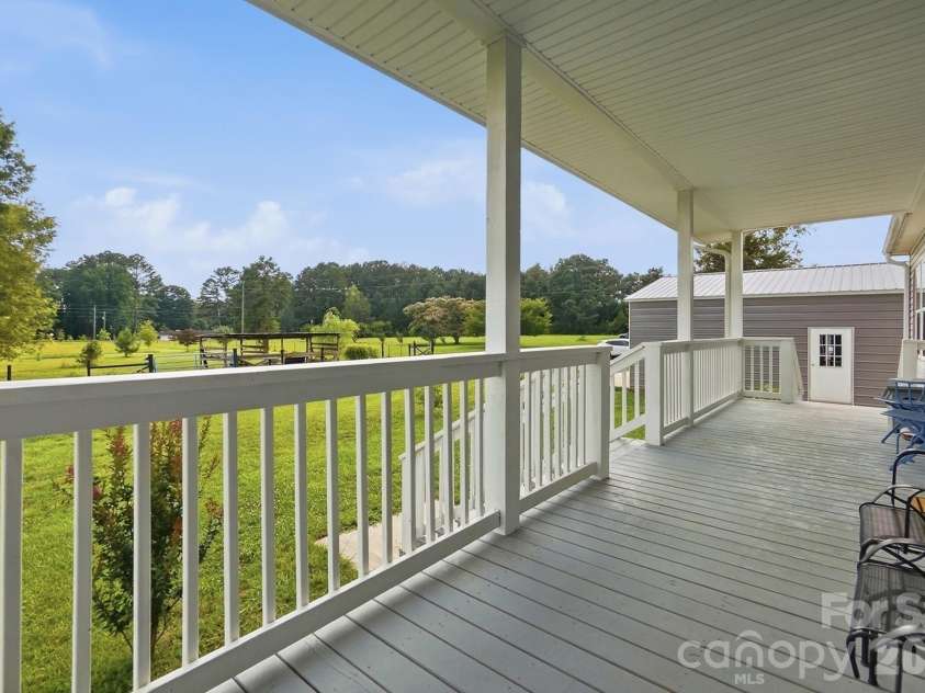 650 Daves Road, York, SC 29745.  MLS# CAR4392706, YatesRealty ID 37751. 