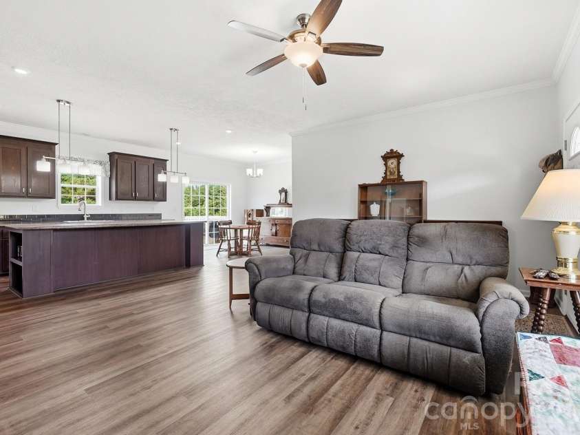 650 Daves Road, York, SC 29745.  MLS# CAR4392706, YatesRealty ID 37751. 