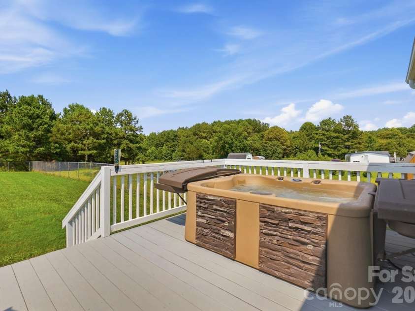 650 Daves Road, York, SC 29745.  MLS# CAR4392706, YatesRealty ID 37751. 