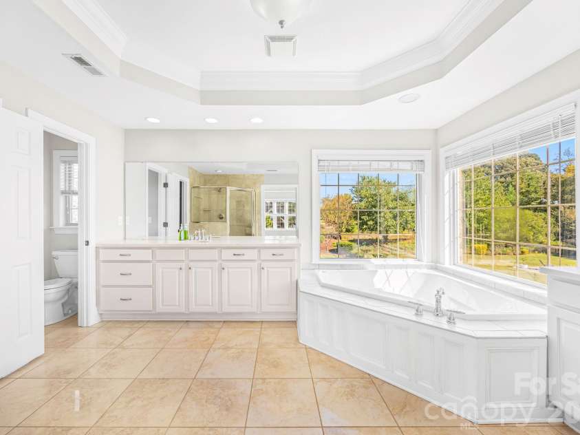 105 Mandarin Drive, Mooresville, NC 28117.  MLS# CAR4400067, YatesRealty ID 37753. Primary Bathroom