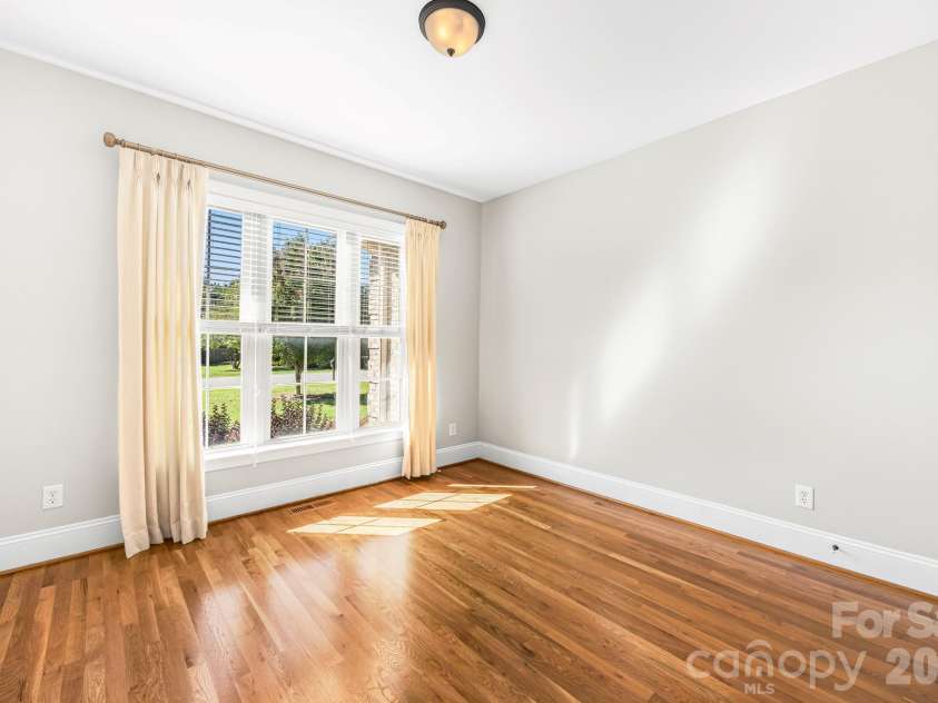 105 Mandarin Drive, Mooresville, NC 28117.  MLS# CAR4400067, YatesRealty ID 37753. Secondary Bedroom on Main