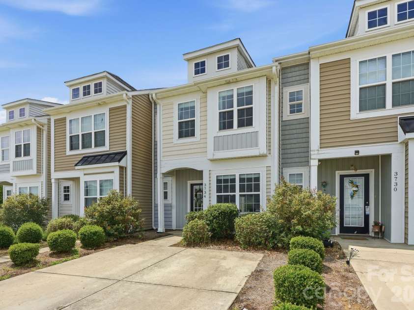 3734 Aldeburgh Road, Concord, NC 28027.  MLS# CAR4401553, YatesRealty ID 37754. 