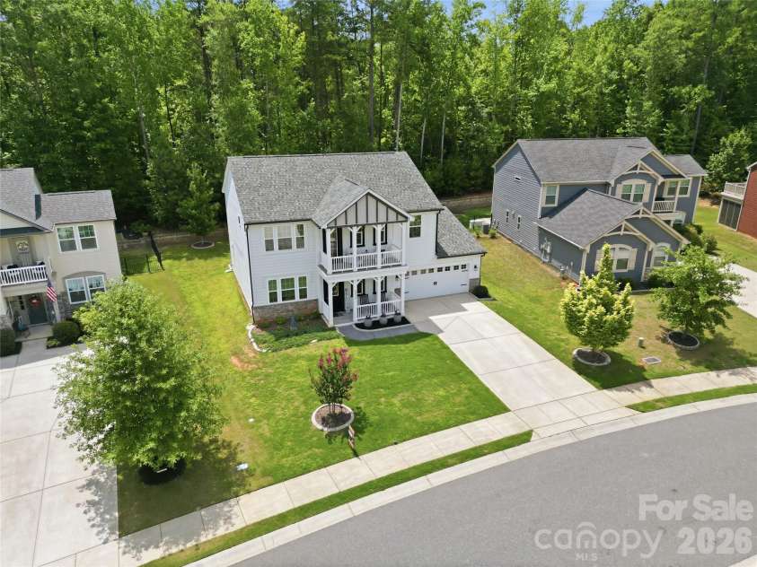 5070 Watersail Way, Lake Wylie, SC 29710.  MLS# CAR4402512, YatesRealty ID 37755. 