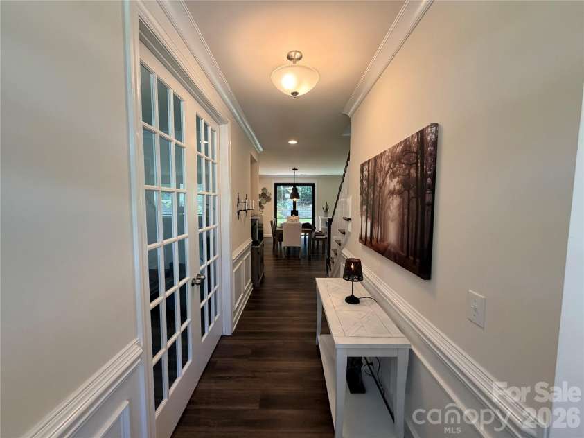 5070 Watersail Way, Lake Wylie, SC 29710.  MLS# CAR4402512, YatesRealty ID 37755. Entry