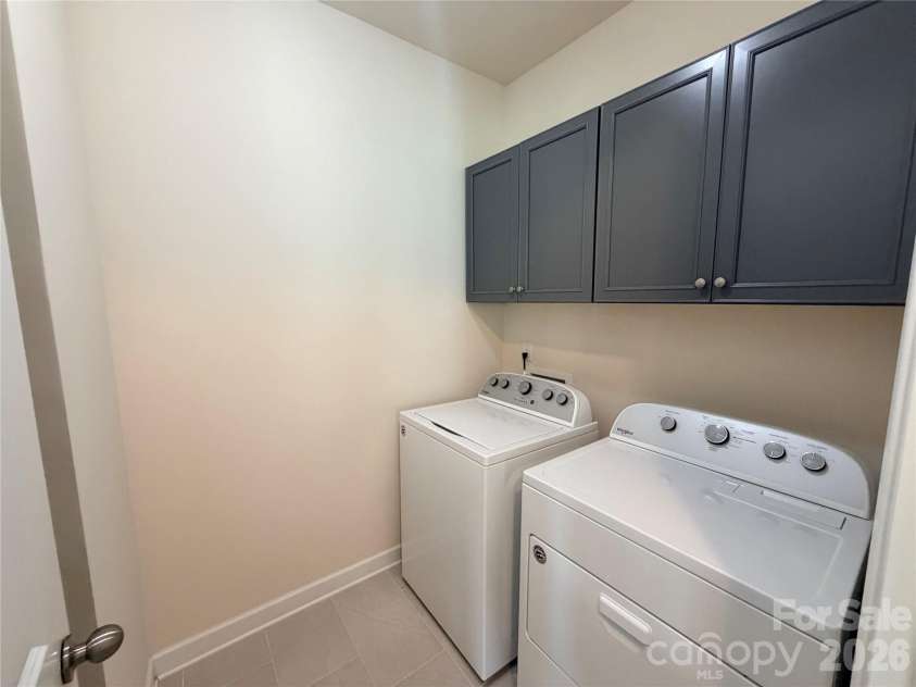 5070 Watersail Way, Lake Wylie, SC 29710.  MLS# CAR4402512, YatesRealty ID 37755. Laundry