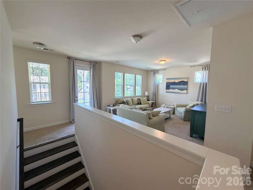 5070 Watersail Way, Lake Wylie, SC 29710.  MLS# CAR4402512, YatesRealty ID 37755. Loft