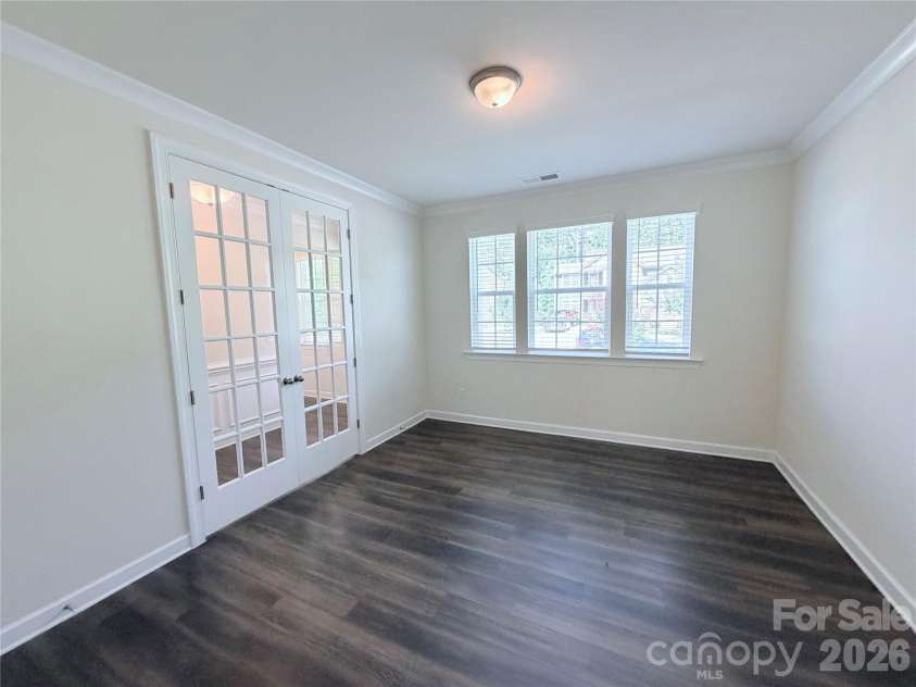 5070 Watersail Way, Lake Wylie, SC 29710.  MLS# CAR4402512, YatesRealty ID 37755. Office