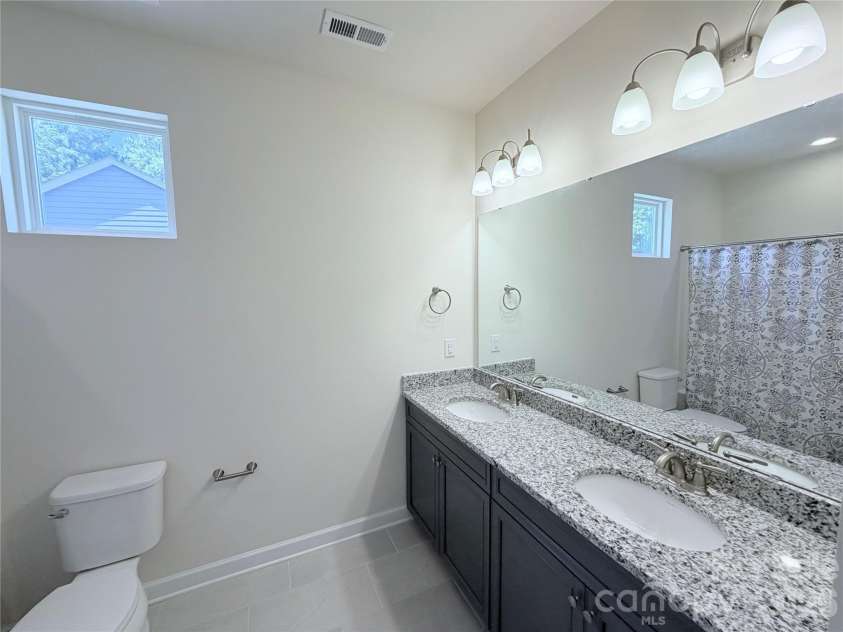 5070 Watersail Way, Lake Wylie, SC 29710.  MLS# CAR4402512, YatesRealty ID 37755. Second bathroom