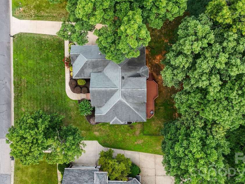 4437 Shannamara Drive, Matthews, NC 28104.  MLS# CAR4402636, YatesRealty ID 37756. 
