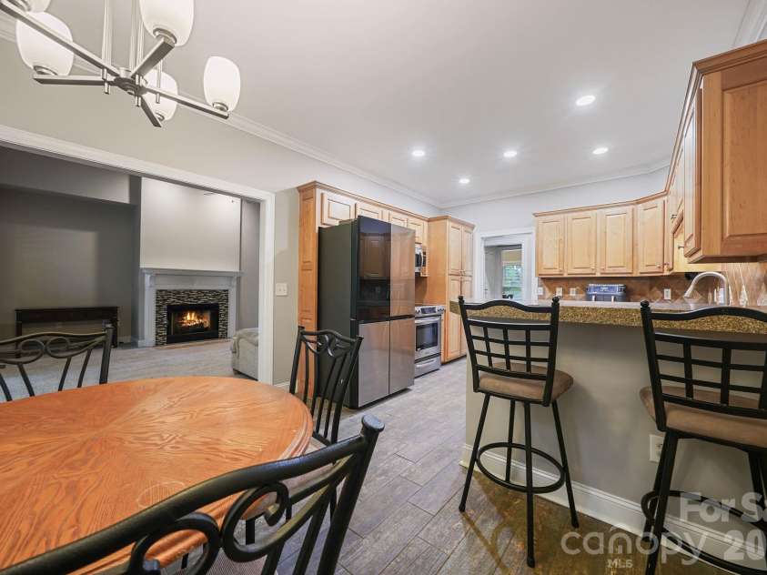 4437 Shannamara Drive, Matthews, NC 28104.  MLS# CAR4402636, YatesRealty ID 37756. 