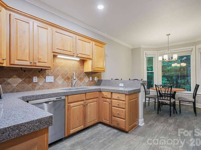 4437 Shannamara Drive, Matthews, NC 28104.  MLS# CAR4402636, YatesRealty ID 37756. 