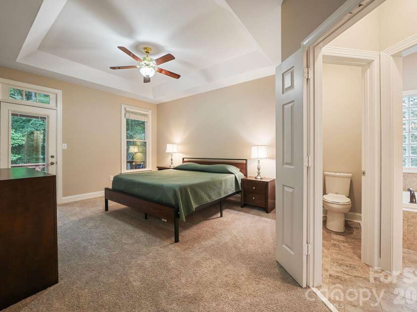 4437 Shannamara Drive, Matthews, NC 28104.  MLS# CAR4402636, YatesRealty ID 37756. 