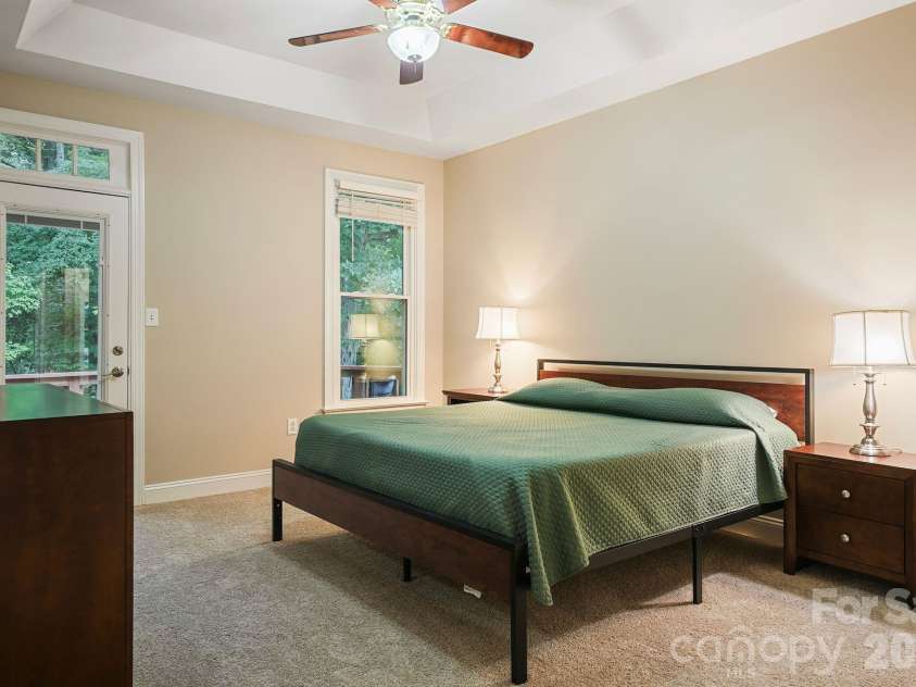 4437 Shannamara Drive, Matthews, NC 28104.  MLS# CAR4402636, YatesRealty ID 37756. 