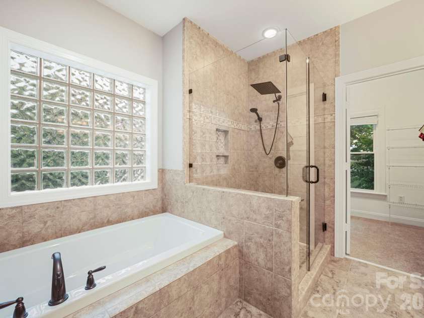4437 Shannamara Drive, Matthews, NC 28104.  MLS# CAR4402636, YatesRealty ID 37756. 