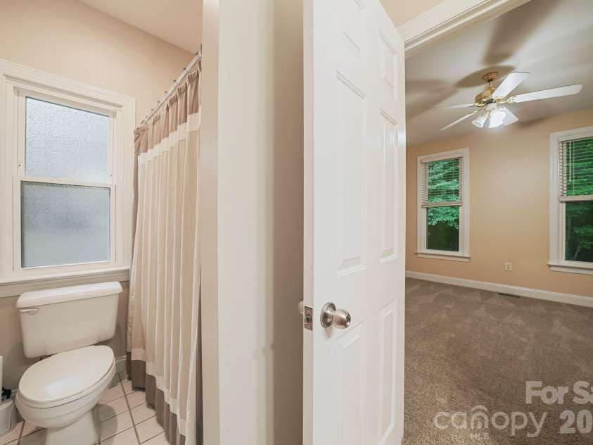 4437 Shannamara Drive, Matthews, NC 28104.  MLS# CAR4402636, YatesRealty ID 37756. 