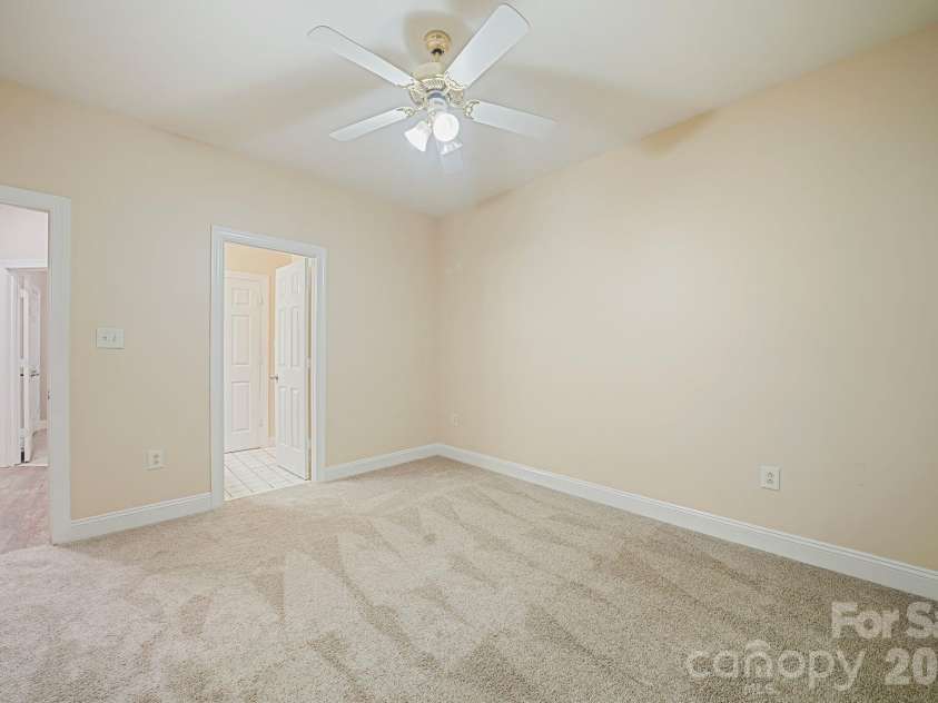 4437 Shannamara Drive, Matthews, NC 28104.  MLS# CAR4402636, YatesRealty ID 37756. 