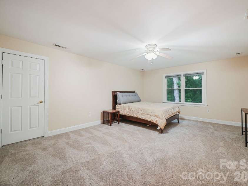 4437 Shannamara Drive, Matthews, NC 28104.  MLS# CAR4402636, YatesRealty ID 37756. 