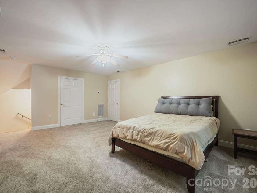 4437 Shannamara Drive, Matthews, NC 28104.  MLS# CAR4402636, YatesRealty ID 37756. 