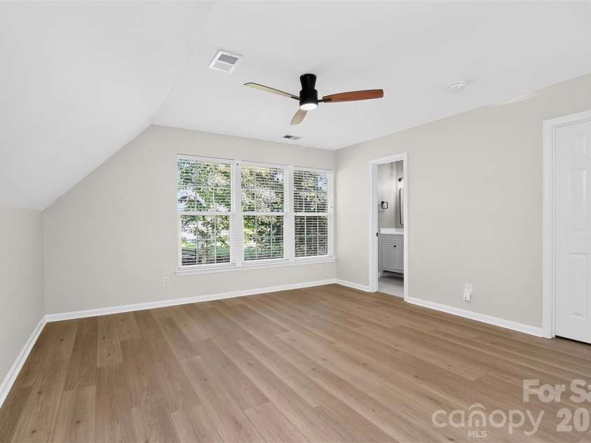 15311 Marsh Field Court, Huntersville, NC 28078.  MLS# CAR4402935, YatesRealty ID 37758. 