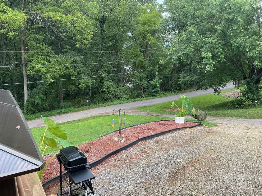 30 and 32 Skyland Circle, Asheville, NC 28804.  MLS# CAR4313510, YatesRealty ID 3776. 