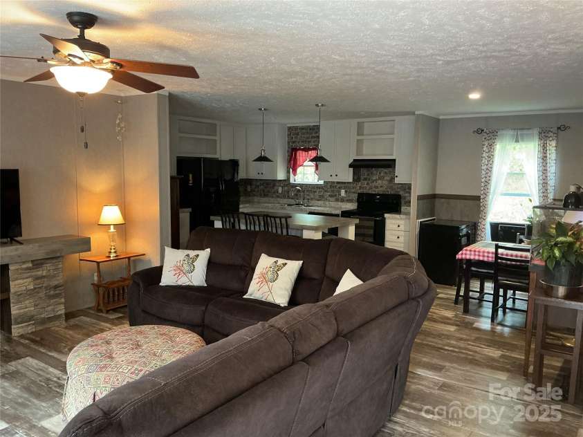 30 and 32 Skyland Circle, Asheville, NC 28804.  MLS# CAR4313510, YatesRealty ID 3776. 