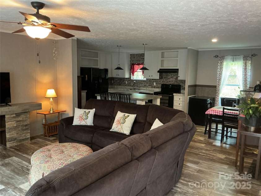 30 and 32 Skyland Circle, Asheville, NC 28804.  MLS# CAR4313510, YatesRealty ID 3776. 