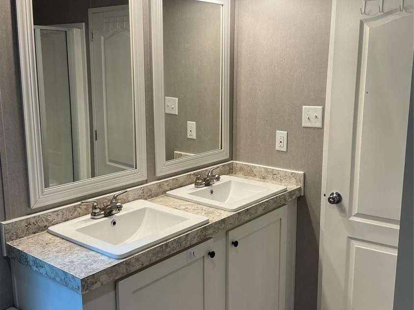 30 and 32 Skyland Circle, Asheville, NC 28804.  MLS# CAR4313510, YatesRealty ID 3776. 