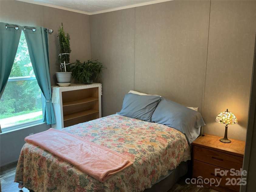 30 and 32 Skyland Circle, Asheville, NC 28804.  MLS# CAR4313510, YatesRealty ID 3776. 