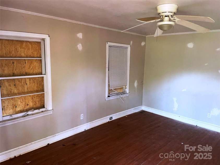 437 & 437 1/2 Hope Street, Rock Hill, SC 29730.  MLS# CAR4226933, YatesRealty ID 3776. 