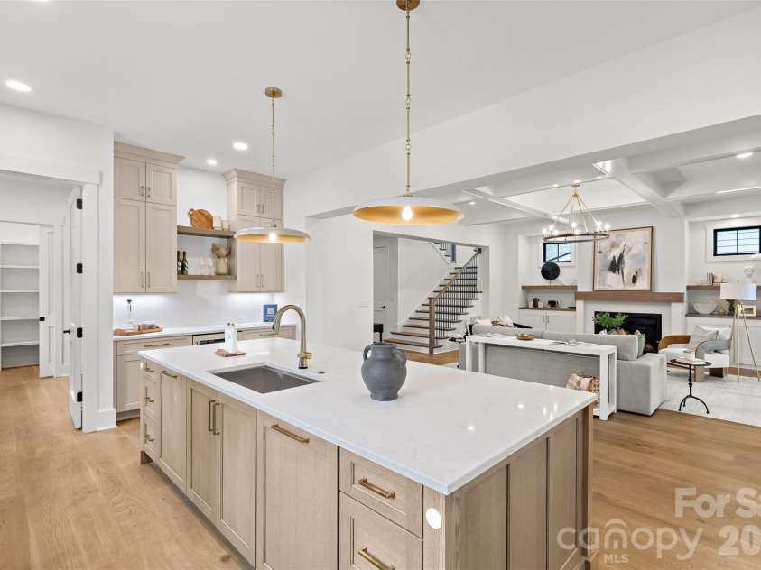3035 Florida Avenue, Charlotte, NC 28205.  MLS# CAR4396817, YatesRealty ID 37761. 