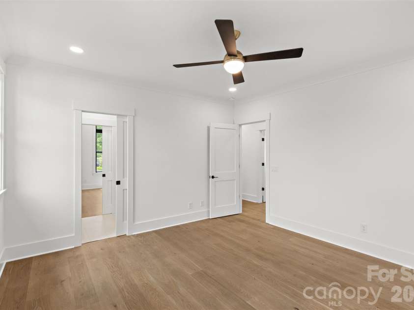 3035 Florida Avenue, Charlotte, NC 28205.  MLS# CAR4396817, YatesRealty ID 37761. 