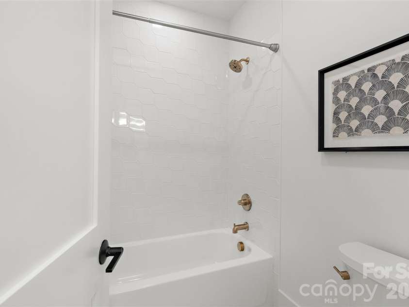 3035 Florida Avenue, Charlotte, NC 28205.  MLS# CAR4396817, YatesRealty ID 37761. 