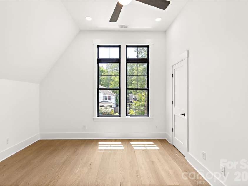 3035 Florida Avenue, Charlotte, NC 28205.  MLS# CAR4396817, YatesRealty ID 37761. 