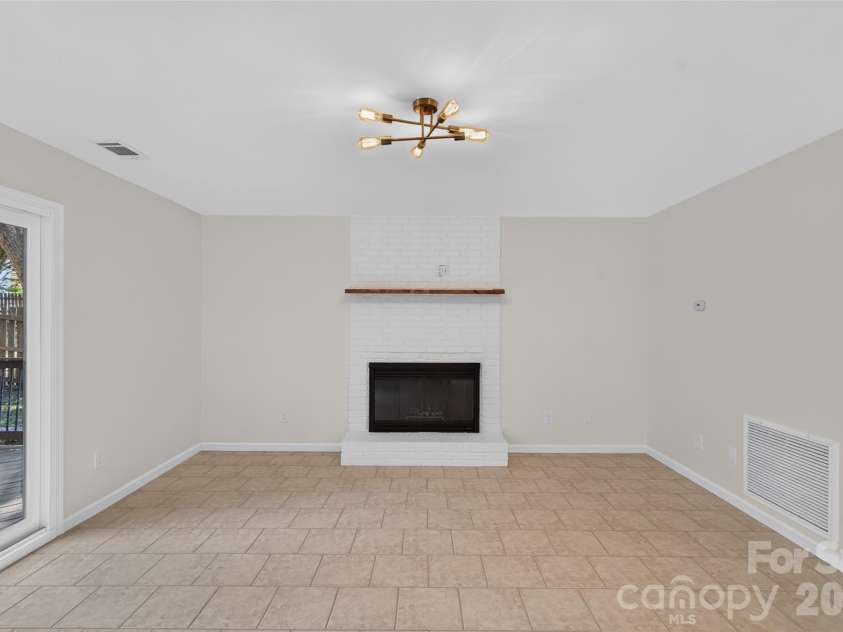 6815 Oldecastle Court, Charlotte, NC 28277.  MLS# CAR4403085, YatesRealty ID 37762. 