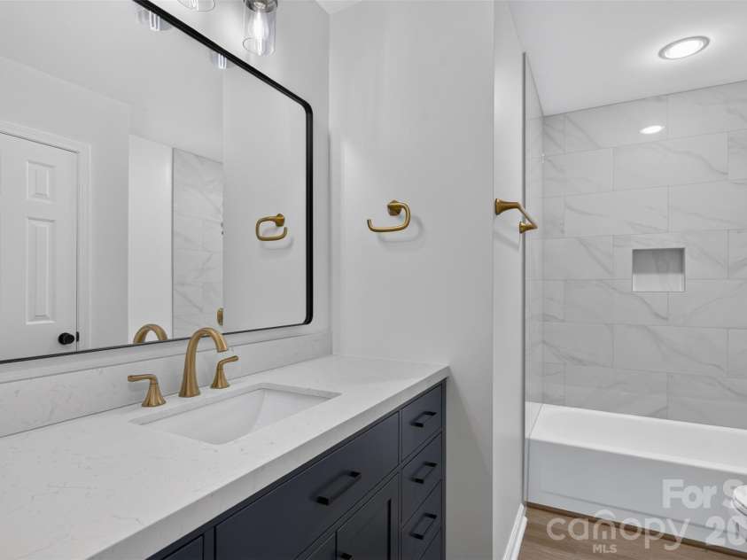 6815 Oldecastle Court, Charlotte, NC 28277.  MLS# CAR4403085, YatesRealty ID 37762. 
