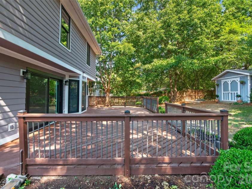6815 Oldecastle Court, Charlotte, NC 28277.  MLS# CAR4403085, YatesRealty ID 37762. 