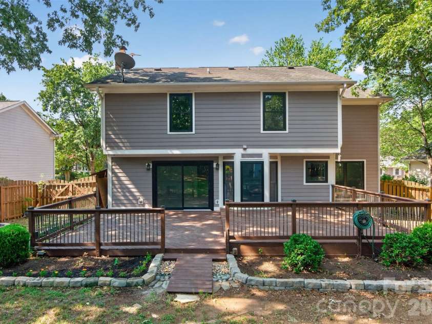 6815 Oldecastle Court, Charlotte, NC 28277.  MLS# CAR4403085, YatesRealty ID 37762. 