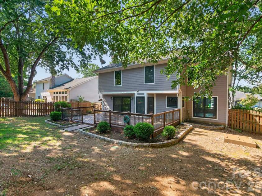 6815 Oldecastle Court, Charlotte, NC 28277.  MLS# CAR4403085, YatesRealty ID 37762. 