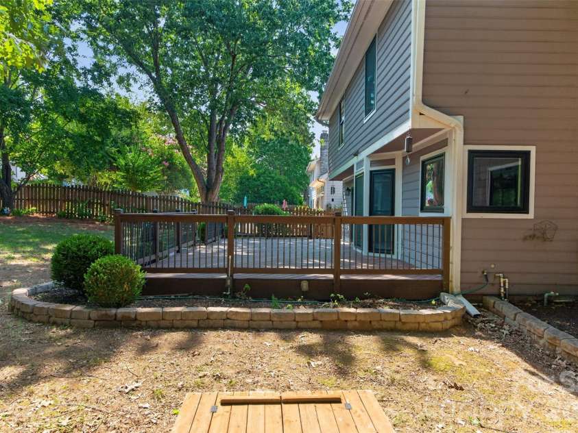 6815 Oldecastle Court, Charlotte, NC 28277.  MLS# CAR4403085, YatesRealty ID 37762. 