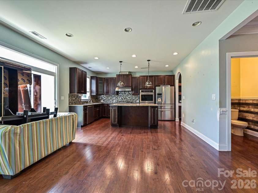 2019 Silverwood Drive, Waxhaw, NC 28173.  MLS# CAR4404290, YatesRealty ID 37763. Kitchen