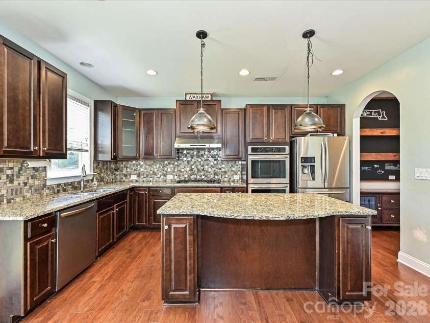 2019 Silverwood Drive, Waxhaw, NC 28173.  MLS# CAR4404290, YatesRealty ID 37763. Kitchen