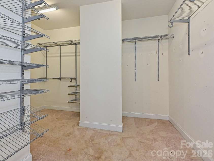 2019 Silverwood Drive, Waxhaw, NC 28173.  MLS# CAR4404290, YatesRealty ID 37763. Primary Walk In Closet