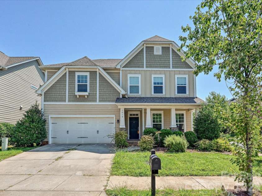 2019 Silverwood Drive, Waxhaw, NC 28173.  MLS# CAR4404290, YatesRealty ID 37763. Welcome Home