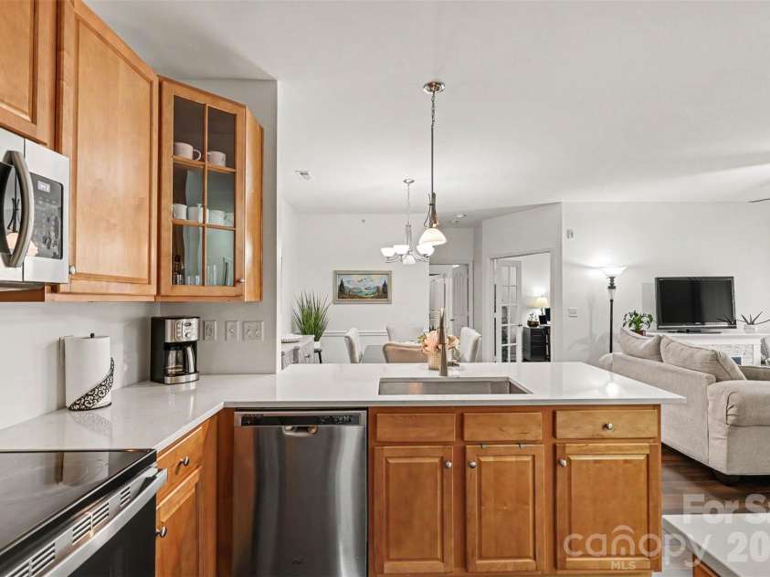 11855 Ridgeway Park Drive, Charlotte, NC 28277.  MLS# CAR4401248, YatesRealty ID 37764. 
