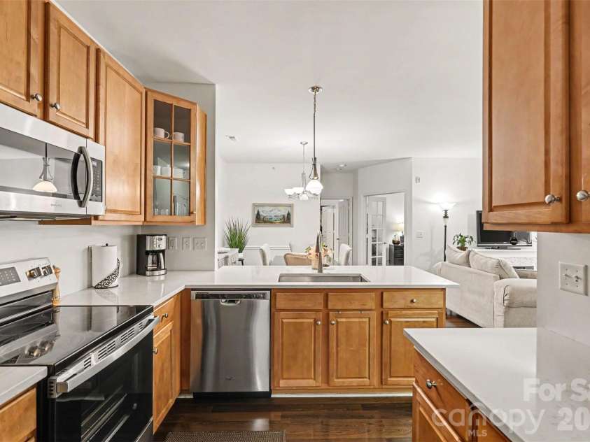 11855 Ridgeway Park Drive, Charlotte, NC 28277.  MLS# CAR4401248, YatesRealty ID 37764. 