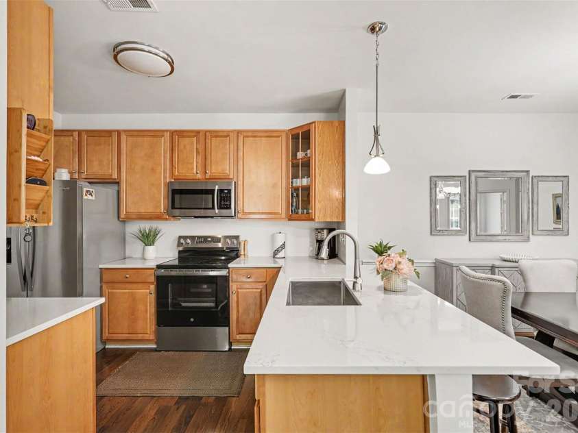 11855 Ridgeway Park Drive, Charlotte, NC 28277.  MLS# CAR4401248, YatesRealty ID 37764. 