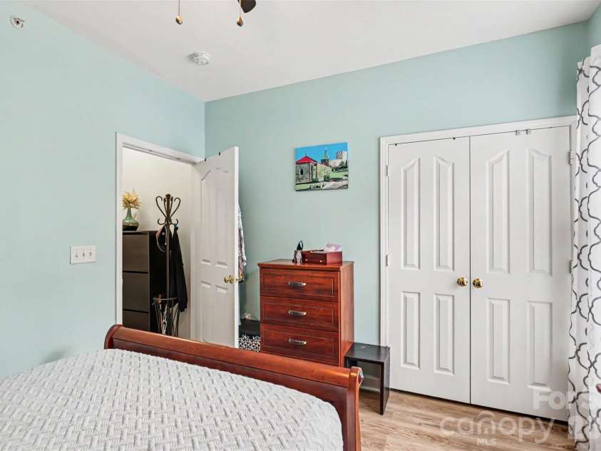 11855 Ridgeway Park Drive, Charlotte, NC 28277.  MLS# CAR4401248, YatesRealty ID 37764. 